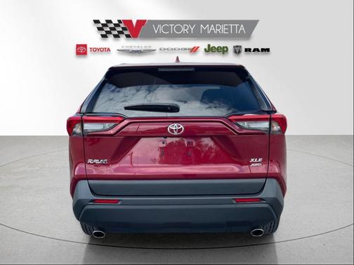 Pearl 2025 Toyota RAV4 XLE