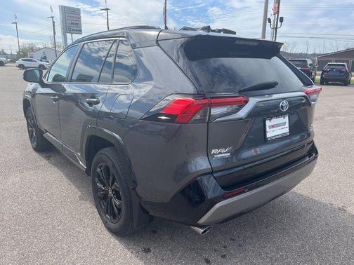 2023 Toyota RAV4 Hybrid SE