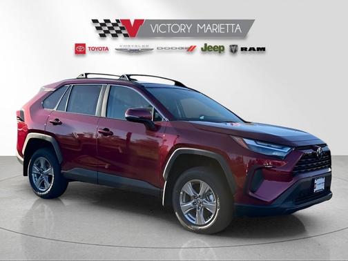 Pearl 2025 Toyota RAV4 XLE