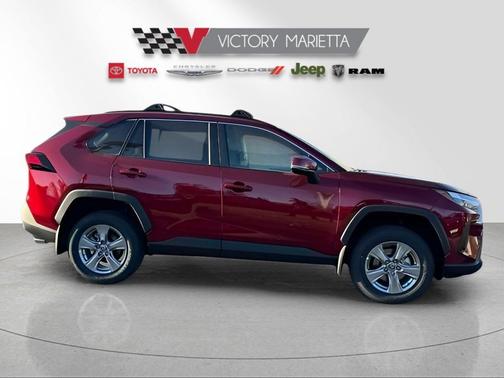 Pearl 2025 Toyota RAV4 XLE