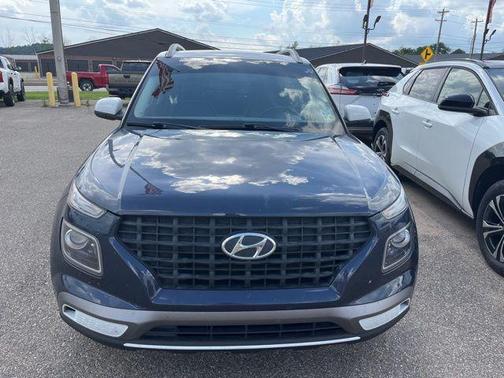 2020 Hyundai VENUE Trend with Urban Edition Package with Denim Blue Interior Colour Pack