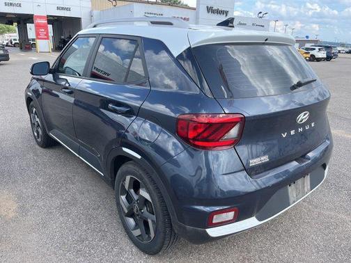 2020 Hyundai VENUE Trend with Urban Edition Package with Denim Blue Interior Colour Pack