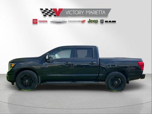 Magnetic Black Metallic 2019 Nissan Titan Platinum Reserve