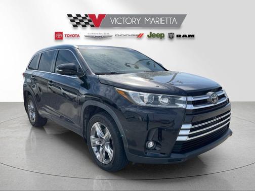 Midnight Black Metallic 2019 Toyota Highlander Limited