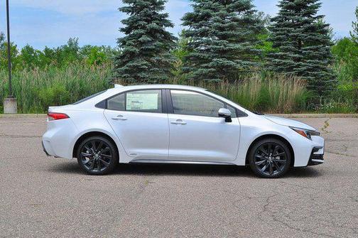 2025 Toyota Corolla Hybrid SE