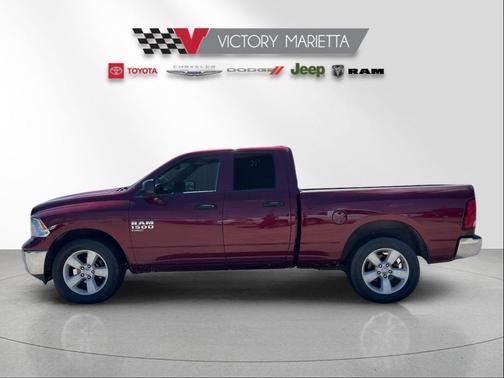 Delmonico Red Pearlcoat 2024 RAM 1500 Classic SLT