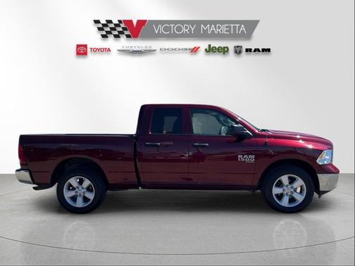 Delmonico Red Pearlcoat 2024 RAM 1500 Classic SLT