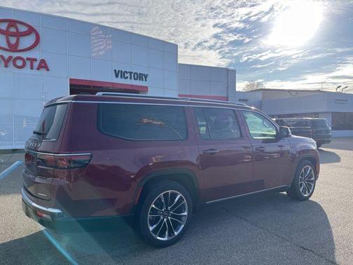2024 Jeep Wagoneer L Series III 4x4