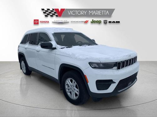 2024 Jeep Grand Cherokee Laredo
