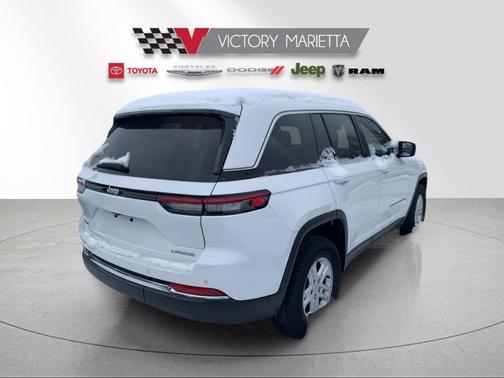 2024 Jeep Grand Cherokee Laredo