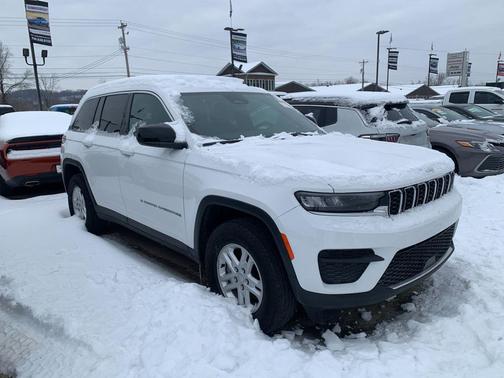 2024 Jeep Grand Cherokee Laredo