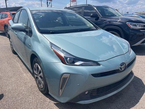 2022 Toyota Prius LE