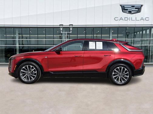 2024 Cadillac LYRIQ Sport