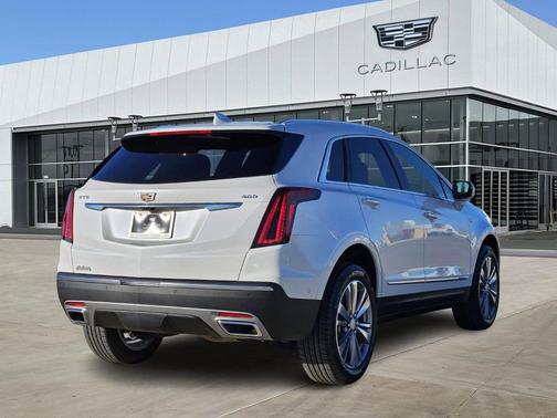 2026 Cadillac XT5 Premium Luxury