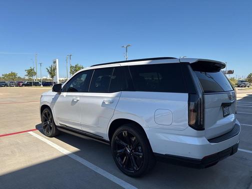 2025 Cadillac Escalade Sport Platinum