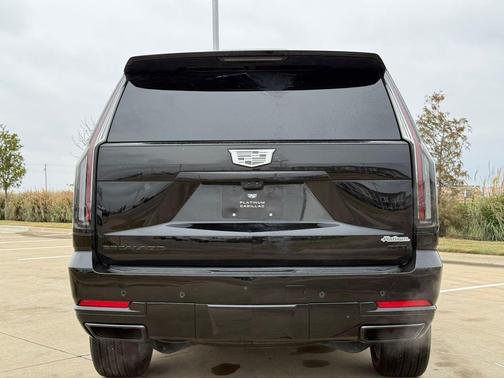 2025 Cadillac Escalade Sport