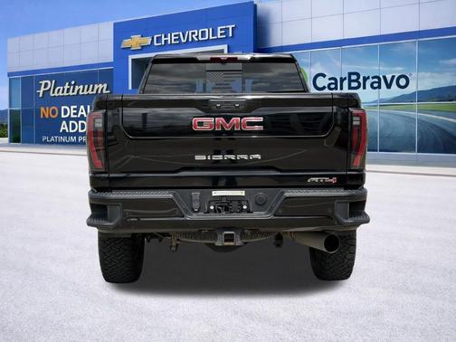 Onyx Black 2024 GMC Sierra 2500 AT4