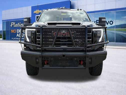 Onyx Black 2024 GMC Sierra 2500 AT4