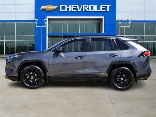 2022 Toyota RAV4 Hybrid SE