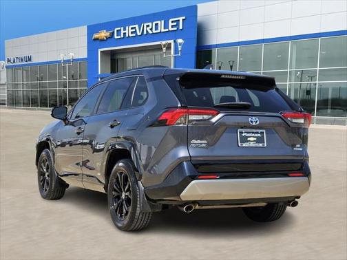 2022 Toyota RAV4 Hybrid SE