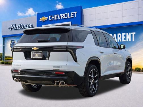 Polar White Tricoat 2026 Chevrolet Traverse High Country