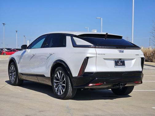 2024 Cadillac LYRIQ Sport