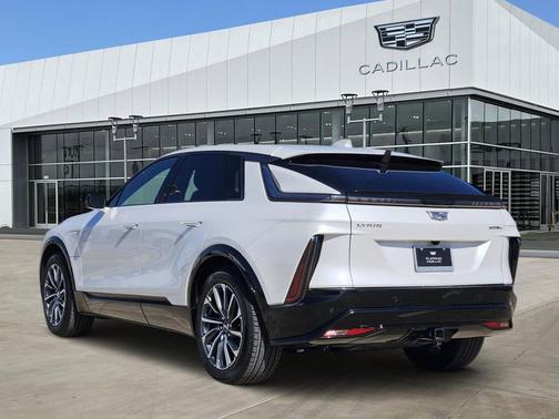 2024 Cadillac LYRIQ Sport