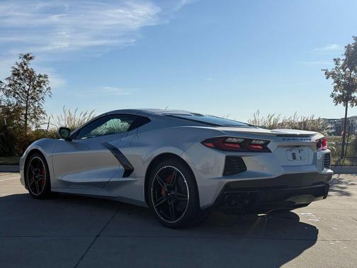 2024 Chevrolet Corvette Stingray w/2LT