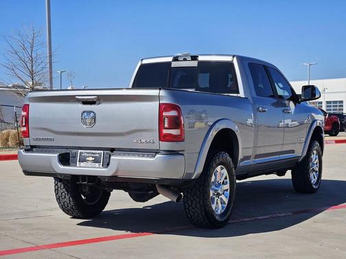 2021 RAM 2500 Laramie Crew Cab 4x4 6'4' Box