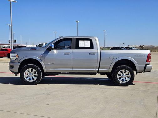 2021 RAM 2500 Laramie Crew Cab 4x4 6'4' Box