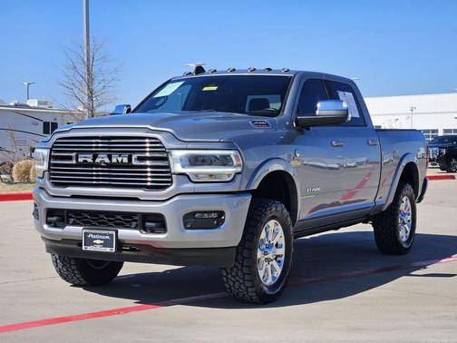 2021 RAM 2500 Laramie Crew Cab 4x4 6'4' Box