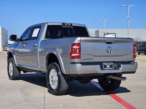 2021 RAM 2500 Laramie Crew Cab 4x4 6'4' Box