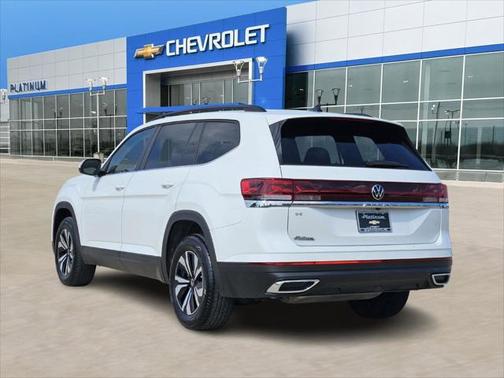2024 Volkswagen Atlas 2.0T SE