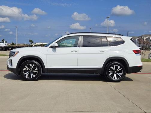 2024 Volkswagen Atlas 2.0T SE