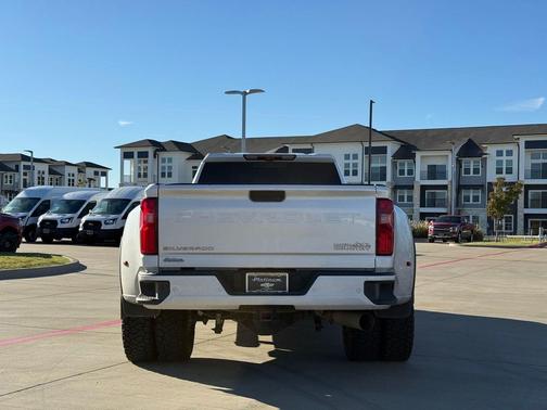 2024 Chevrolet Silverado 3500 High Country