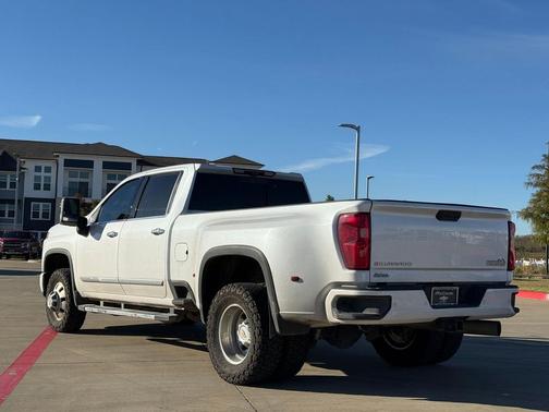 2024 Chevrolet Silverado 3500 High Country