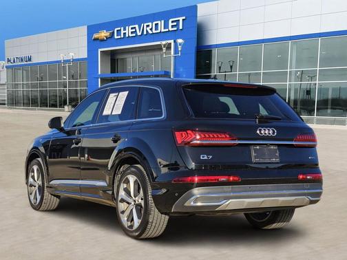 2022 Audi Q7 55 Premium Plus