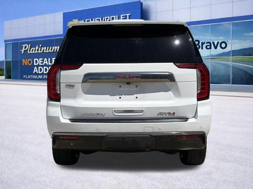 2024 GMC Yukon XL 4WD AT4