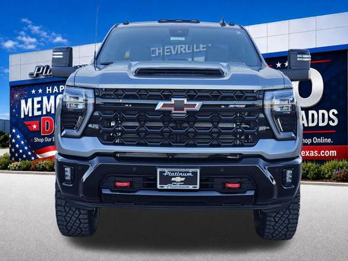 Sterling Gray Metallic 2026 Chevrolet Silverado 2500 Crew Cab, Standard Bed, XR2, 4WD