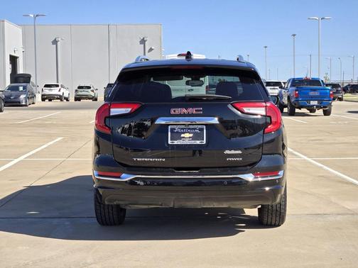 2023 GMC Terrain Denali