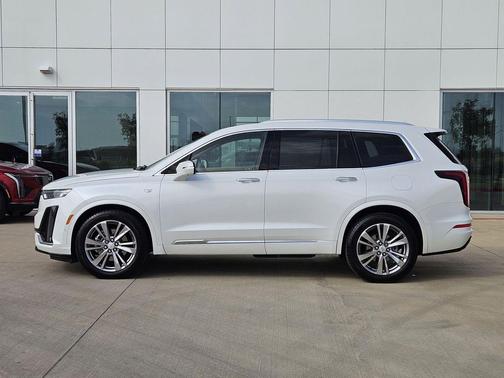 2023 Cadillac XT6 Premium Luxury FWD