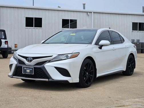 2019 Toyota Camry XSE