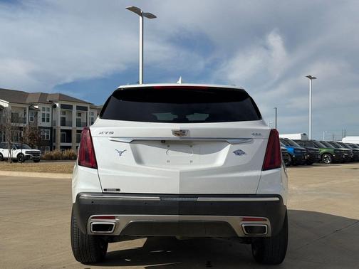 2020 Cadillac XT5 Premium Luxury