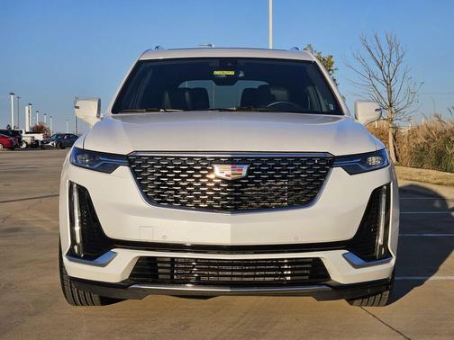 2025 Cadillac XT6 Premium Luxury FWD
