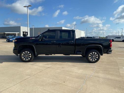 2024 Chevrolet Silverado 2500 Custom
