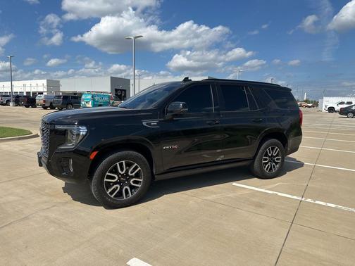 2023 GMC Yukon 4WD AT4