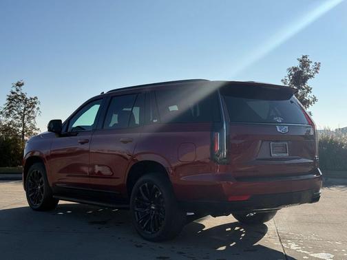 2023 Cadillac Escalade Sport