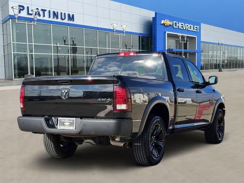 2024 RAM 1500 Classic Warlock Crew Cab 4x4 5'7' Box