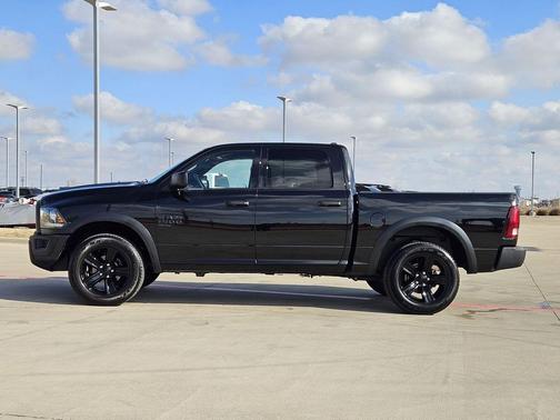 2024 RAM 1500 Classic Warlock Crew Cab 4x4 5'7' Box