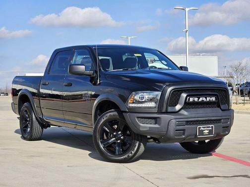 2024 RAM 1500 Classic Warlock Crew Cab 4x4 5'7' Box